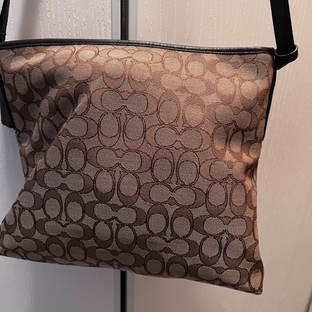 Authentic Coach Crossbody and slides - Picture 2 of 6